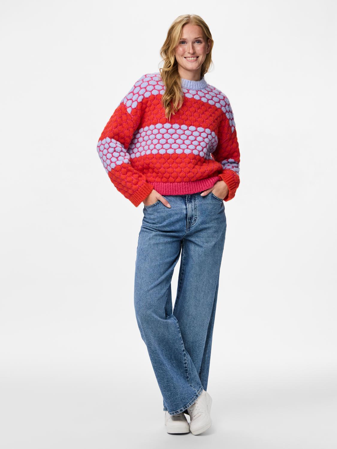 model_shot-front_full